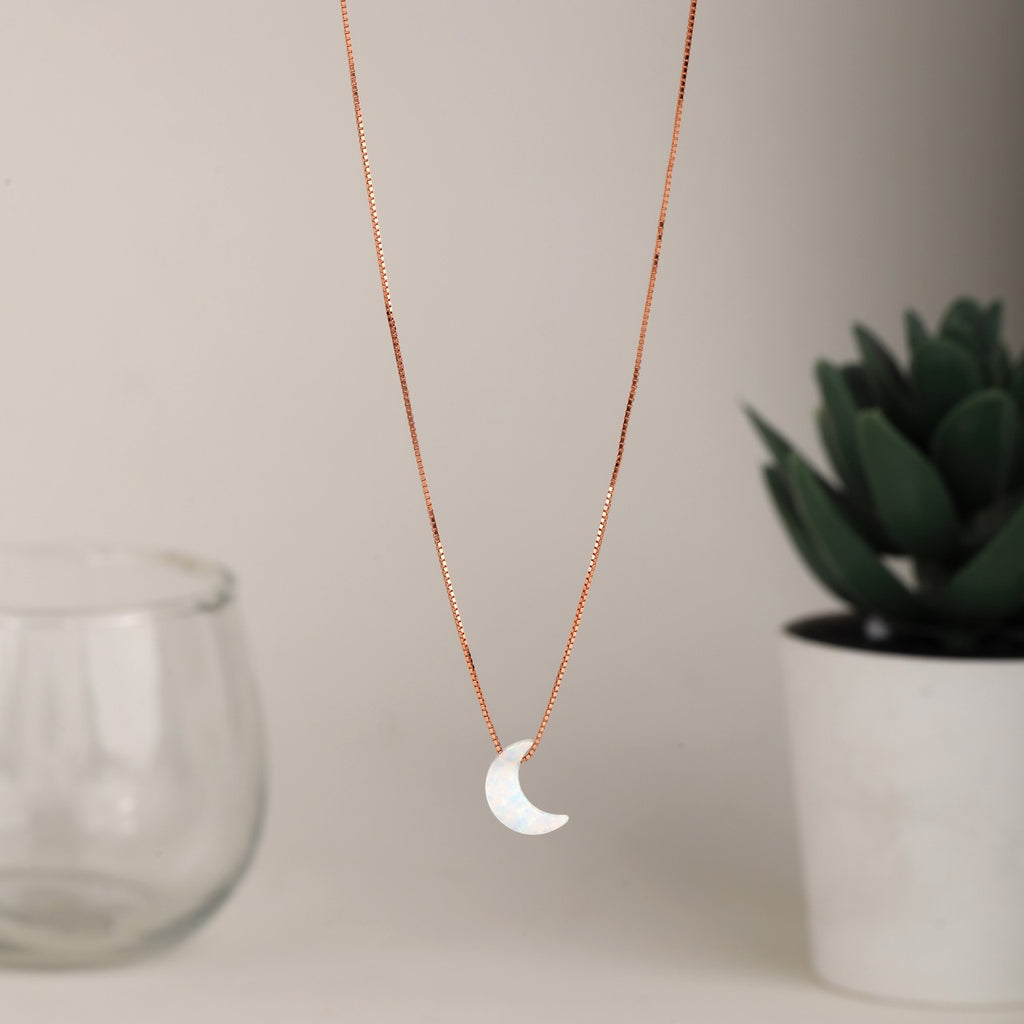 Mother-of-Pearl Crescent Moon Pendant Necklace in Rose Gold-Plated 925 Sterling Silver